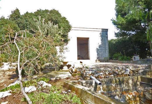 Villino allo stato rustico a 4 Km dal mare - Immobili Residenziali Porto Cesareo