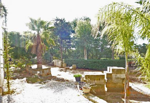 Villino allo stato rustico a 4 Km dal mare - Immobili Residenziali Porto Cesareo
